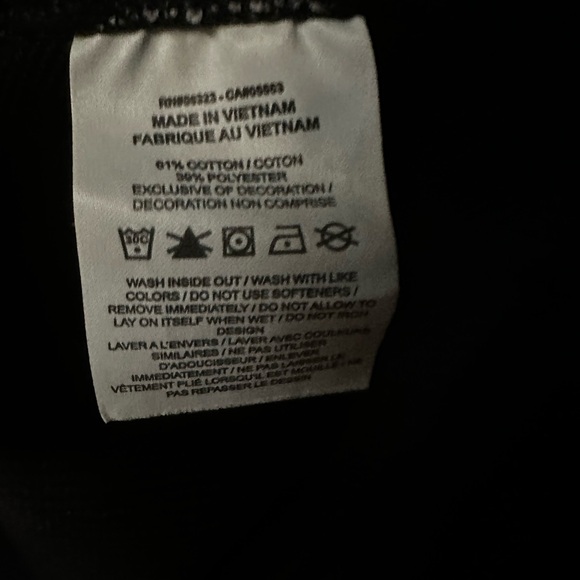 Black Nike sweater with design on back size S - Picture 2 of 4